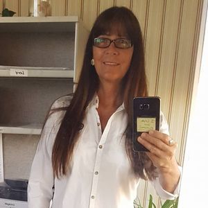 Meet your Posher, Debbie